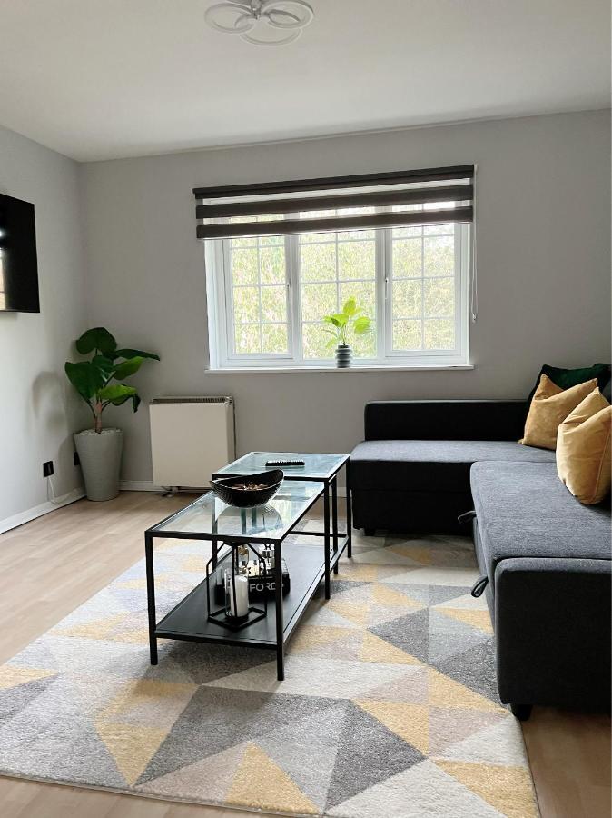 Stunning Apartment In Beckton With Private Entrance London Luaran gambar